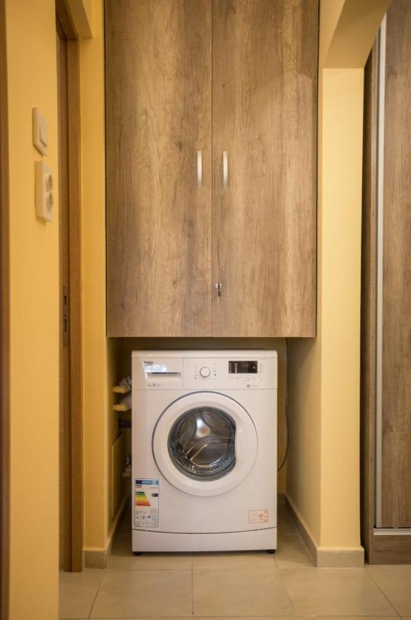 Golden Apartment Baneasa Bucarest Exterior foto